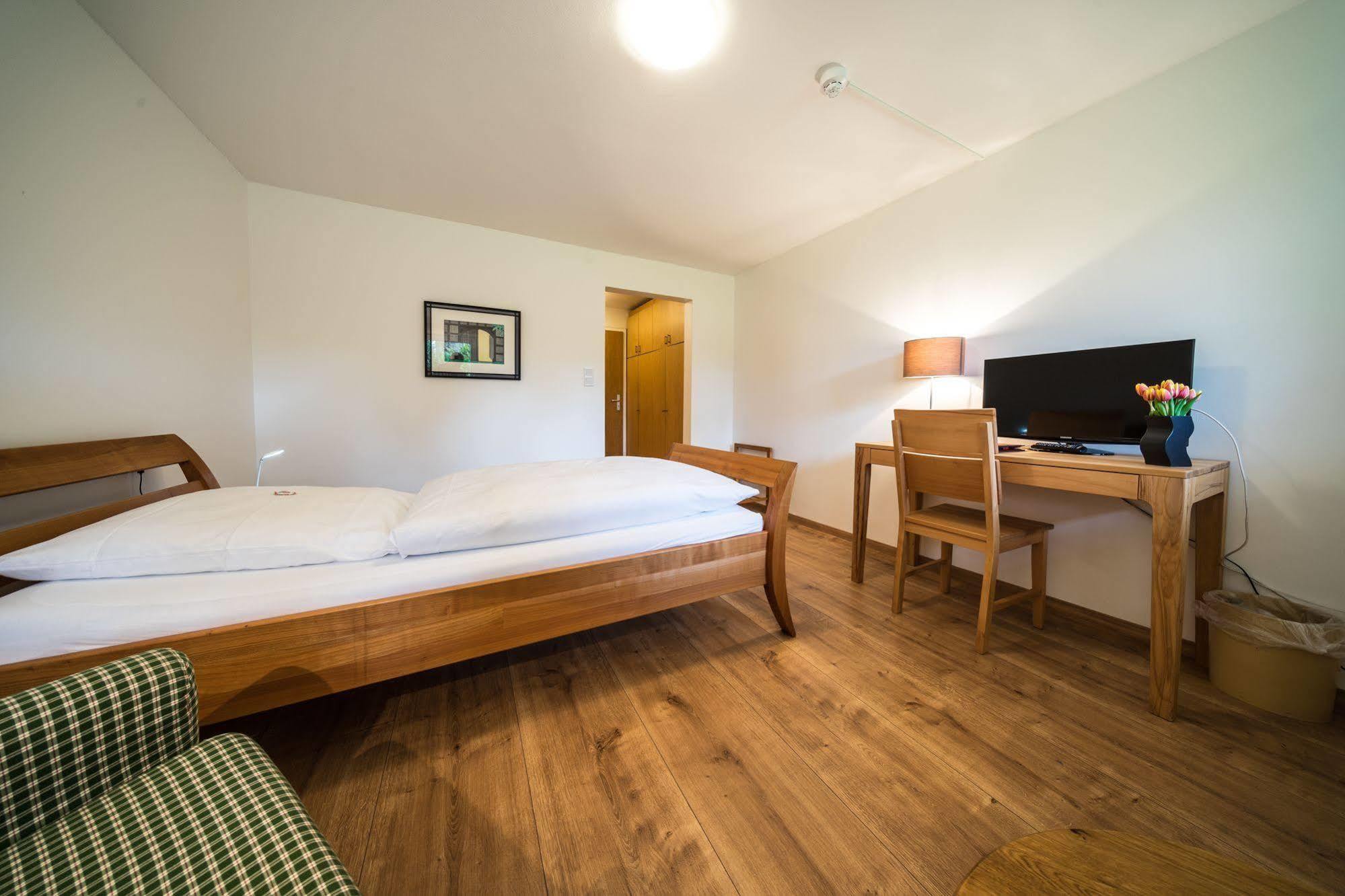 Parkhotel Pyrmont Отель Бад-Пирмонт